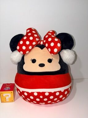 Disney Squishmallow Minnie
Mouse Winter Holiday Christmas
Earmuffs 10"